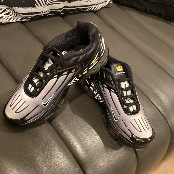 Nike Air Max TN 3 big Kids Size 4.5 - Picture 1 of 16